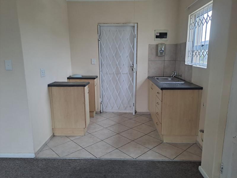 2 Bedroom Property for Sale in Gaylee Western Cape